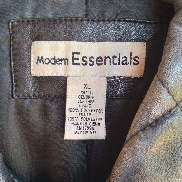 Coat - Picture 2 of 2